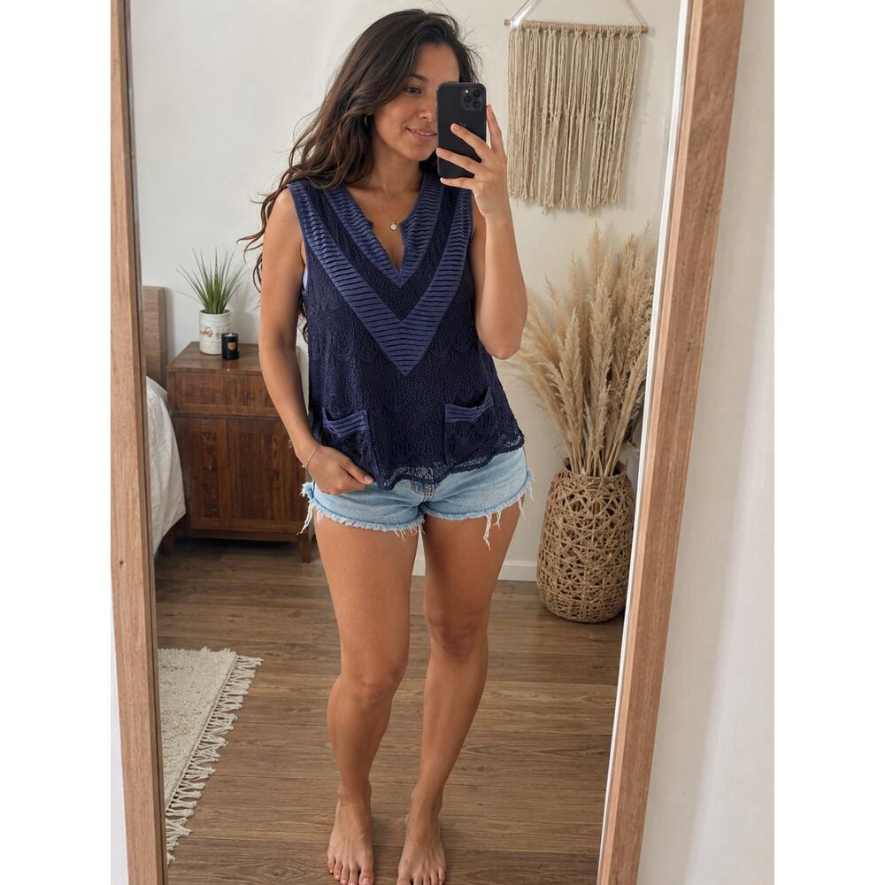 BCBGMAXAZRIA Blue Lace Sleeveless Top Silk Trim Pockets Boho Medium